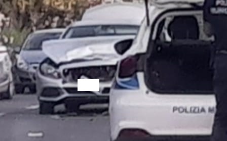 Ultim Ora Brutto Incidente Stradale Su Viale Carlo III Nel Casertano